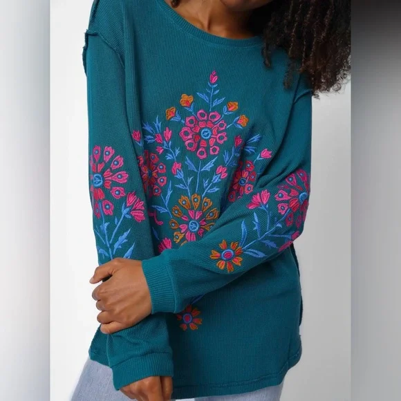 Natural Life Aida Embroidered Thermal Shirt Teal Folk Bouquet Size: S/M - Picture 2 of 6